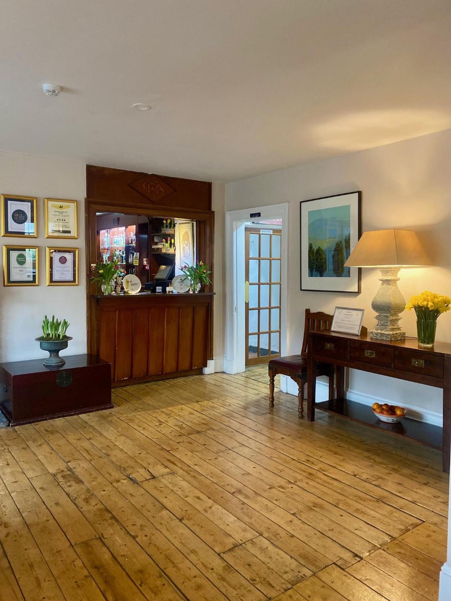The Gordon Arms Restaurant With Hotel